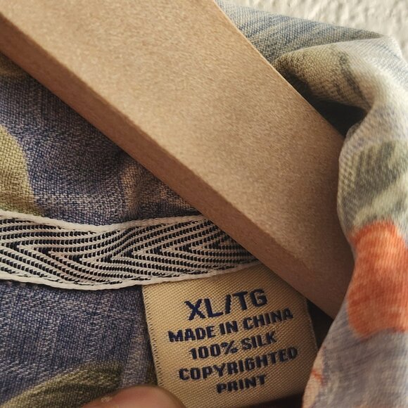 Tommy Bahama Shirt Mens XL Blue Silk Floral Hawaiian Original Fit Camp Casual - Picture 6 of 11